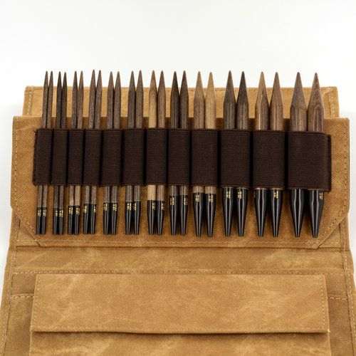11,5cm. LYKKE UMBER prisukamų medinių virbalų rinkinys